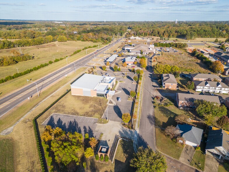 More Photos Of 225 Tomlinson Dr, Starkville Medical For Sale