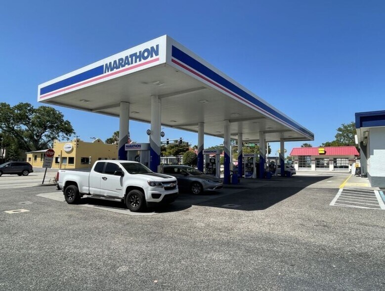 Primary Photo Of 440 8th Ave W, Palmetto Convenience Store For Sale