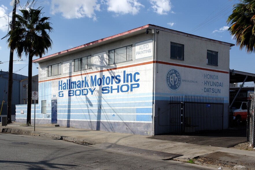 More Photos Of 124-130 W Beach Ave, Inglewood Land For Lease