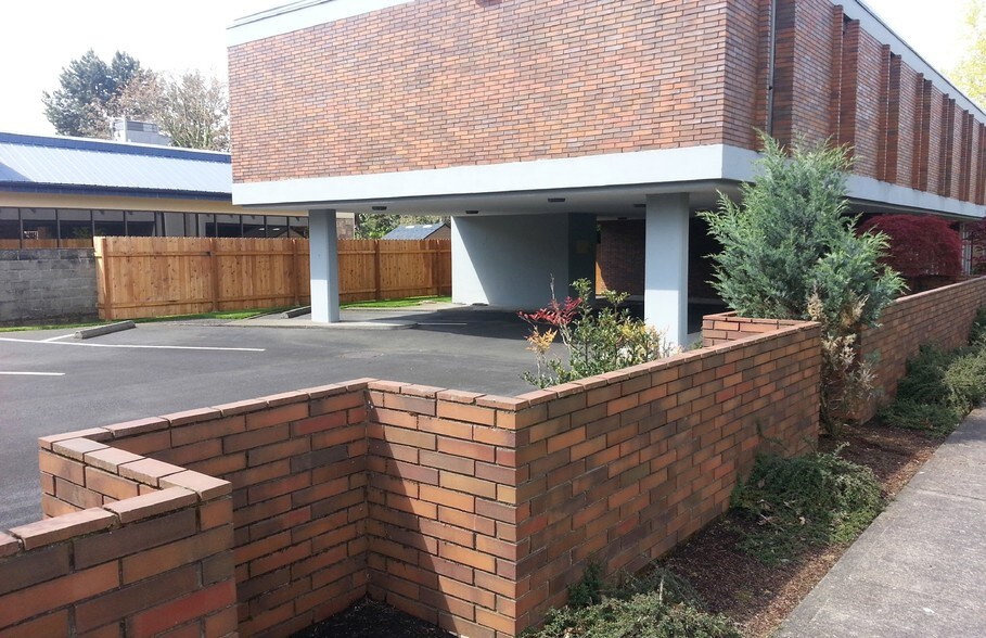 More Photos Of 303 E 16th St, Vancouver Coworking Space