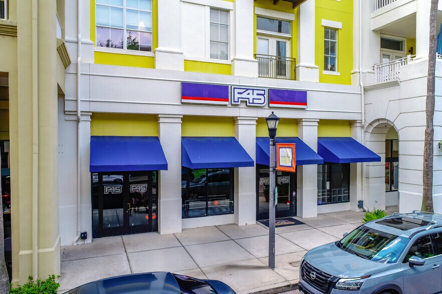 More Photos Of 7647 New Broad St, Orlando Unknown For Lease