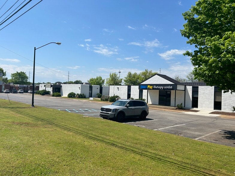 More Photos Of 8300 Whitesburg Dr, Huntsville Loft Creative Space For Sale
