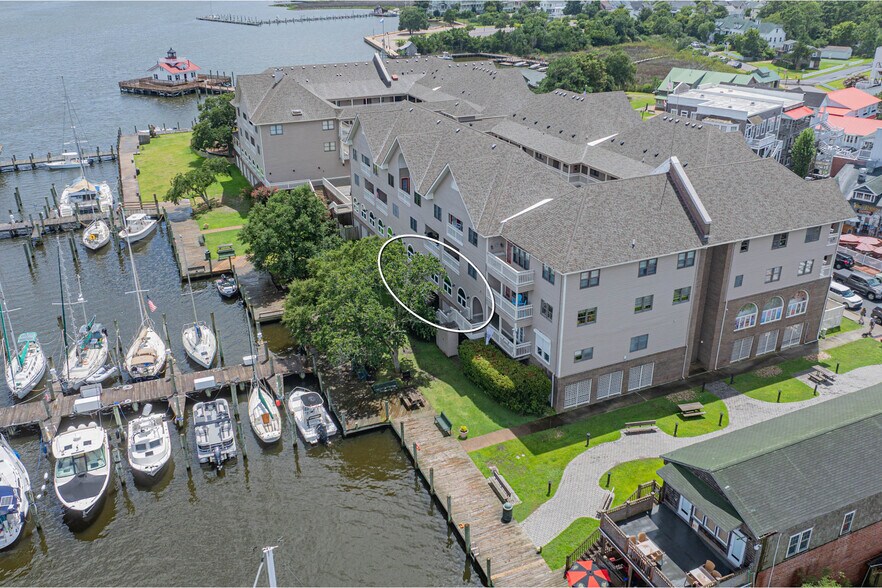 Primary Photo Of 207 Queen Elizabeth Ave, Manteo Storefront Retail Residential For Sale