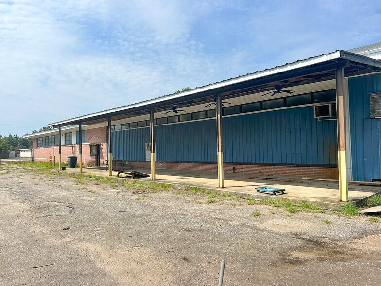 More Photos Of 315 E Ridgely St, Atmore Warehouse For Sale