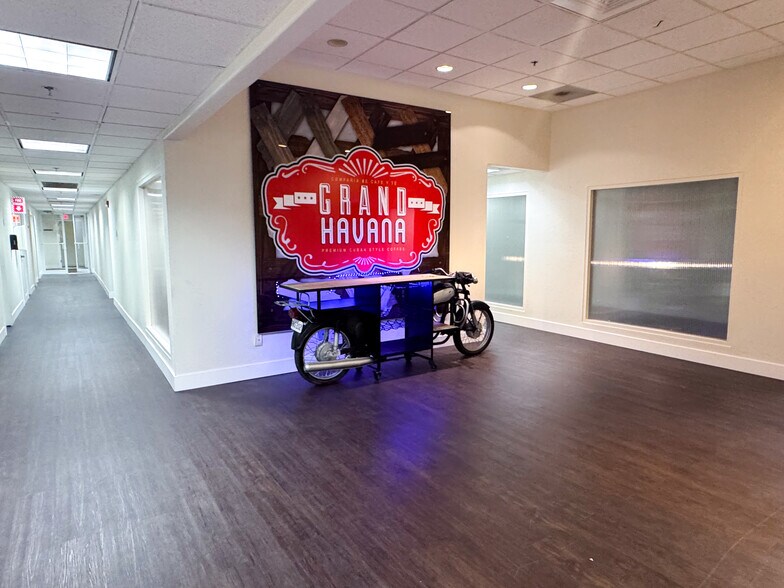 More Photos Of 7355 NW 41st St, Miami Warehouse For Sale