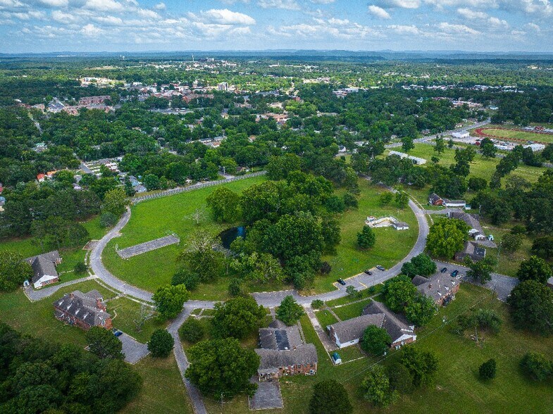 More Photos Of 7 Mathis Park Dr, Tahlequah Dormitory For Sale