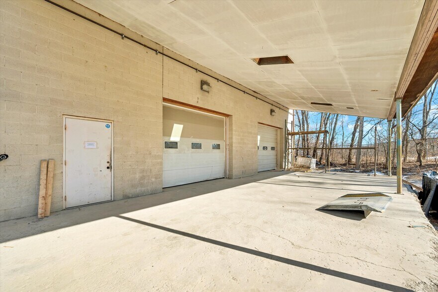 More Photos Of 2681 Route 17M, New Hampton Industrial For Lease