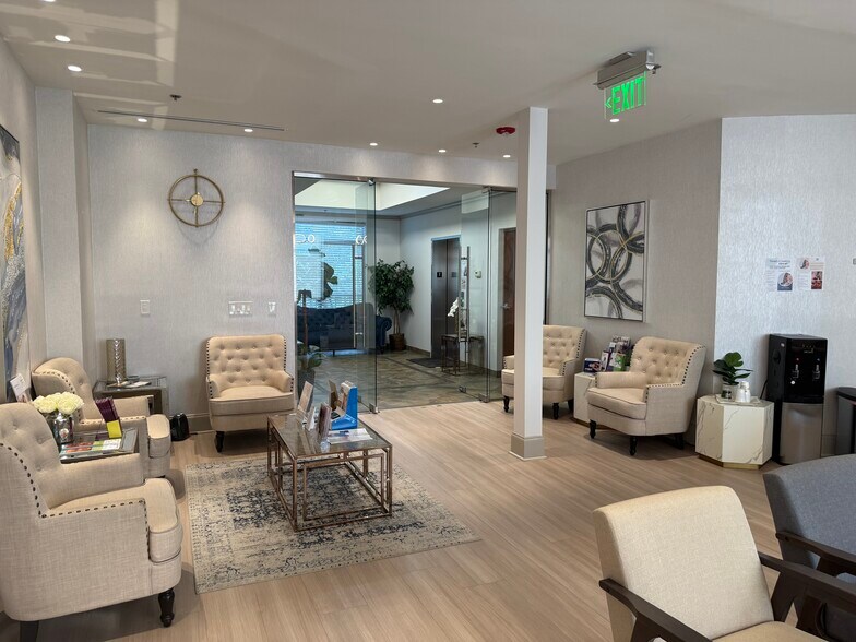 More Photos Of 10475 Medlock Bridge Rd, Johns Creek Medical For Sale