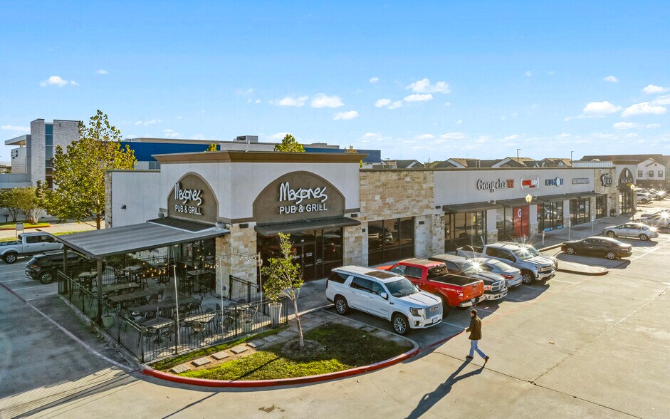 Primary Photo Of , Tomball General Retail For Sale