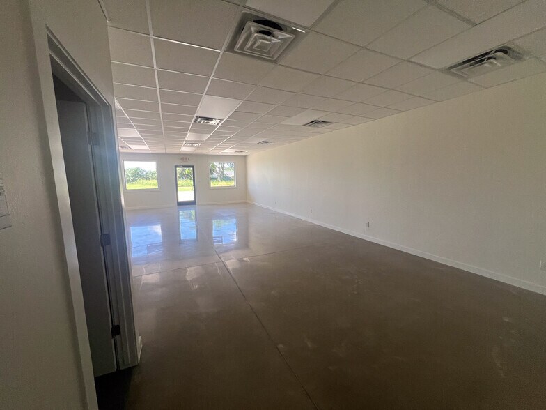 More Photos Of 5467 Alamo Rd, Edinburg Office For Lease