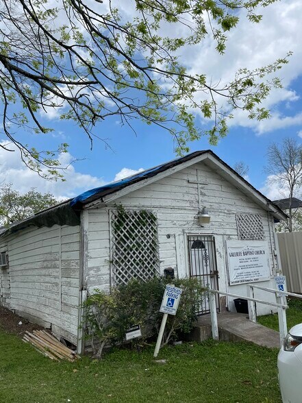 More Photos Of 8536 Scott St, Houston Religious Facility For Sale