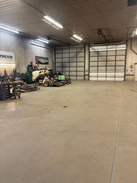 More Photos Of 210 W Cole St, Moundridge General Retail For Sale