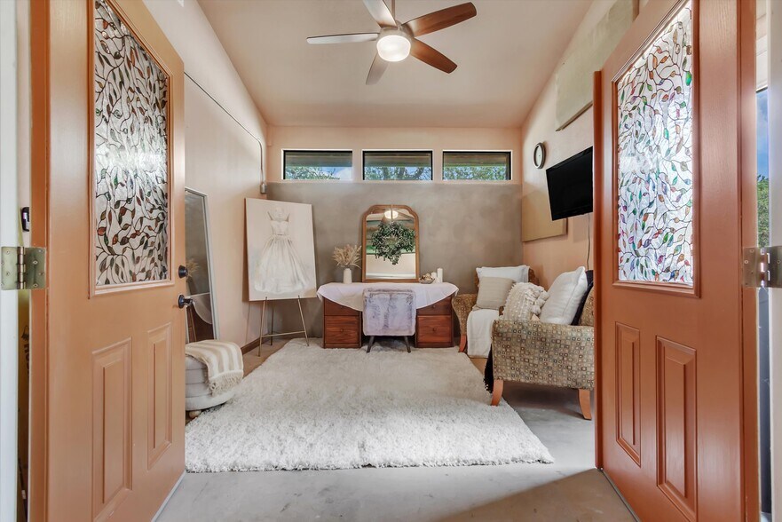 More Photos Of 4002 E Highway 290, Dripping Springs Freestanding For Sale