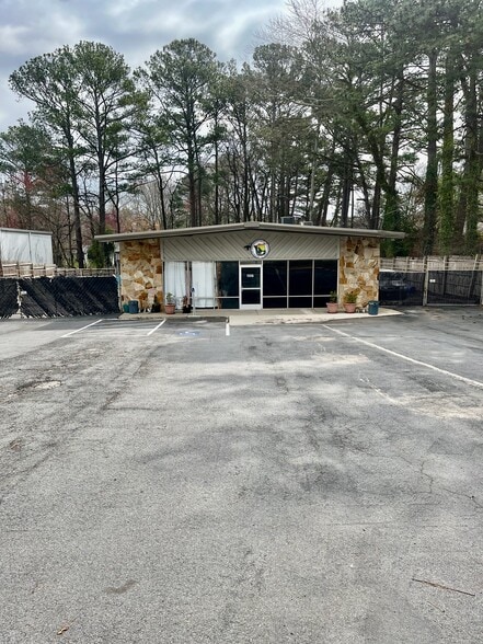 More Photos Of 3597 Lawrenceville Hwy, Tucker Freestanding For Sale