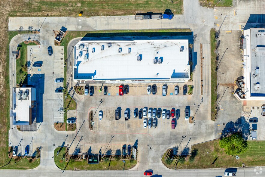 More Photos Of 13525 Tidwell Rd, Houston Storefront For Sale