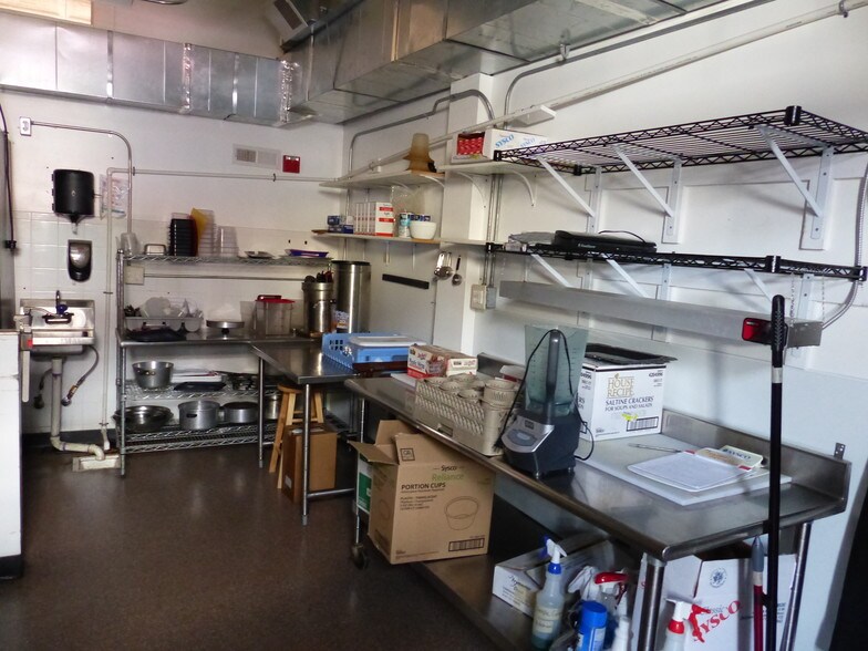 More Photos Of 19-25 W Johnson St, Staunton Storefront Retail Office For Sale