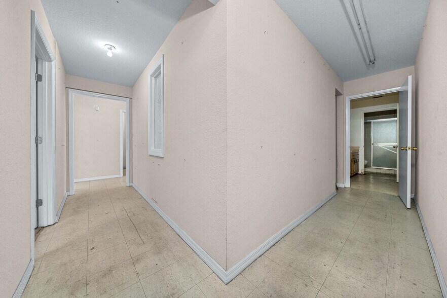 More Photos Of 11641 SW 90th Ter, Ocala Warehouse For Lease