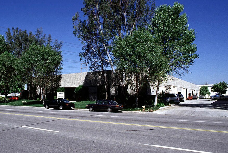 More Photos Of 25327 Avenue Stanford, Valencia Warehouse For Lease