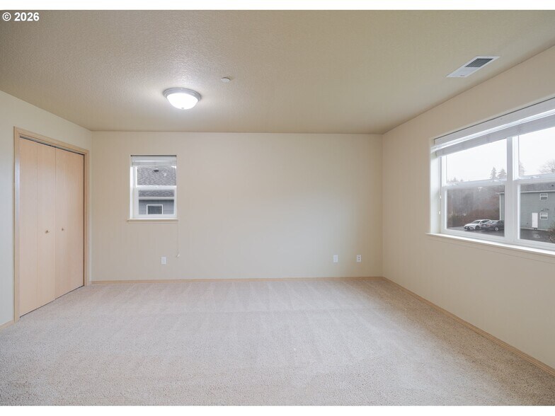 More Photos Of 2047 SE Huckleberry Ave, Warrenton Apartments For Sale