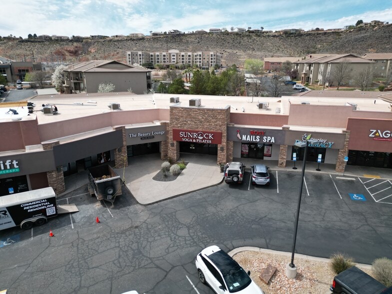 Primary Photo Of 446 S Mall Dr, St George General Retail For Lease