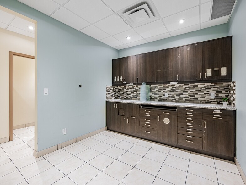 More Photos Of 2426-2438 Danforth Ave, Toronto Storefront Retail Residential For Lease