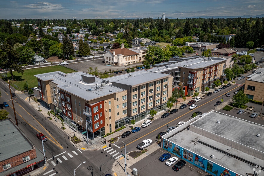 More Photos Of 323 Garfield St S, Parkland Apartments For Lease