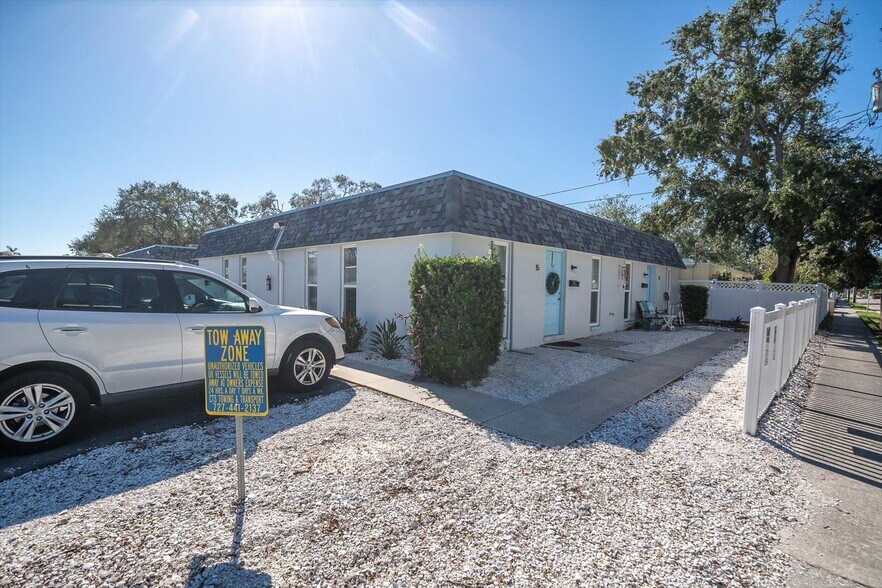 More Photos Of 885 Beltrees St, Dunedin Apartments For Sale