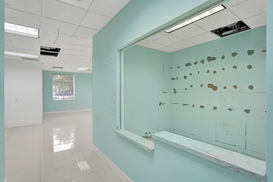 More Photos Of 15620 SW 29th St, Miramar Medical For Sale