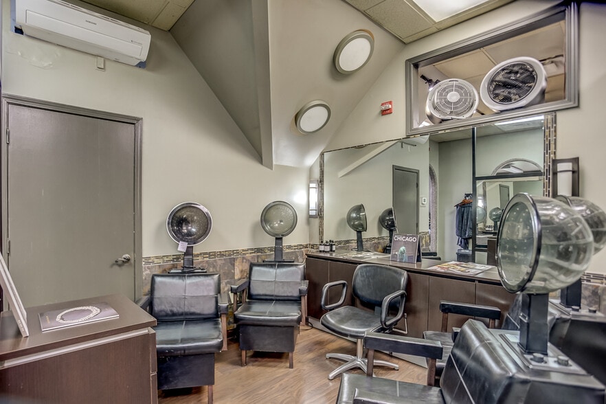 More Photos Of 1086 W Rex Rd, Memphis Freestanding For Sale