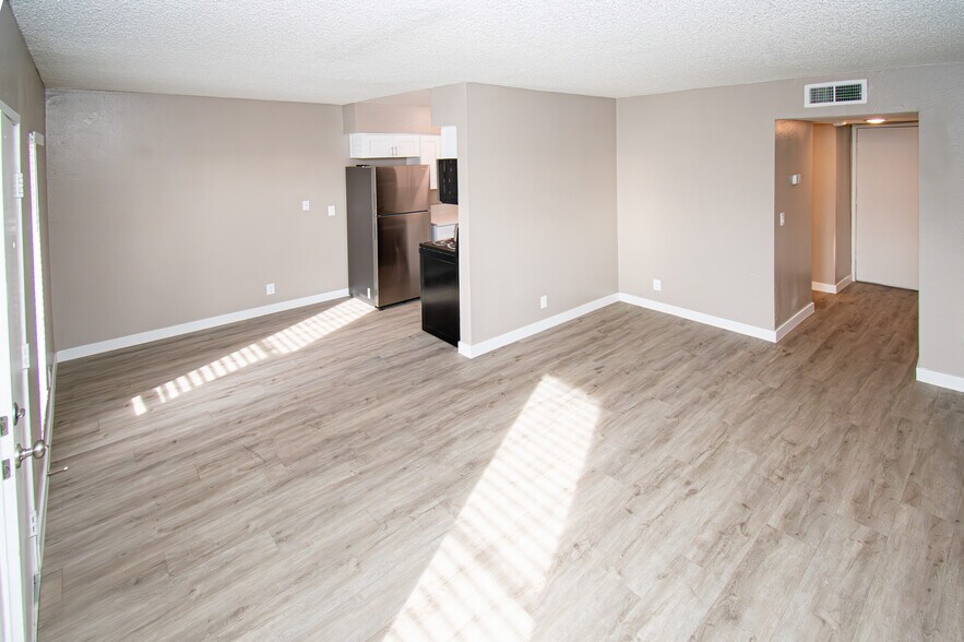 More Photos Of 301 S Orland St, Las Vegas Apartments For Sale