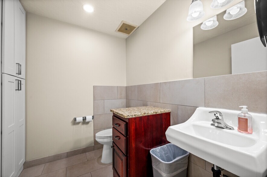 More Photos Of 333 N 300 W, Salt Lake City Loft Creative Space For Sale