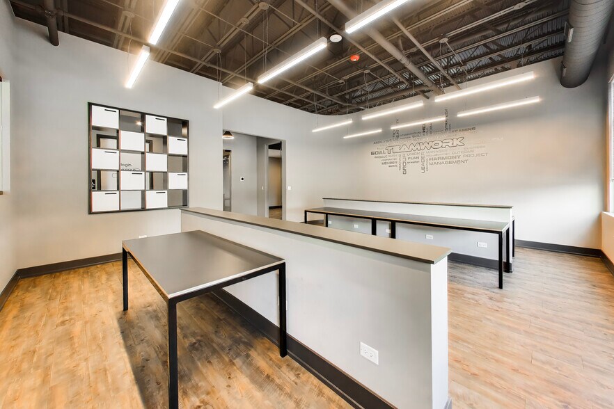 More Photos Of 2640 Patriot Blvd, Glenview Medical For Sale