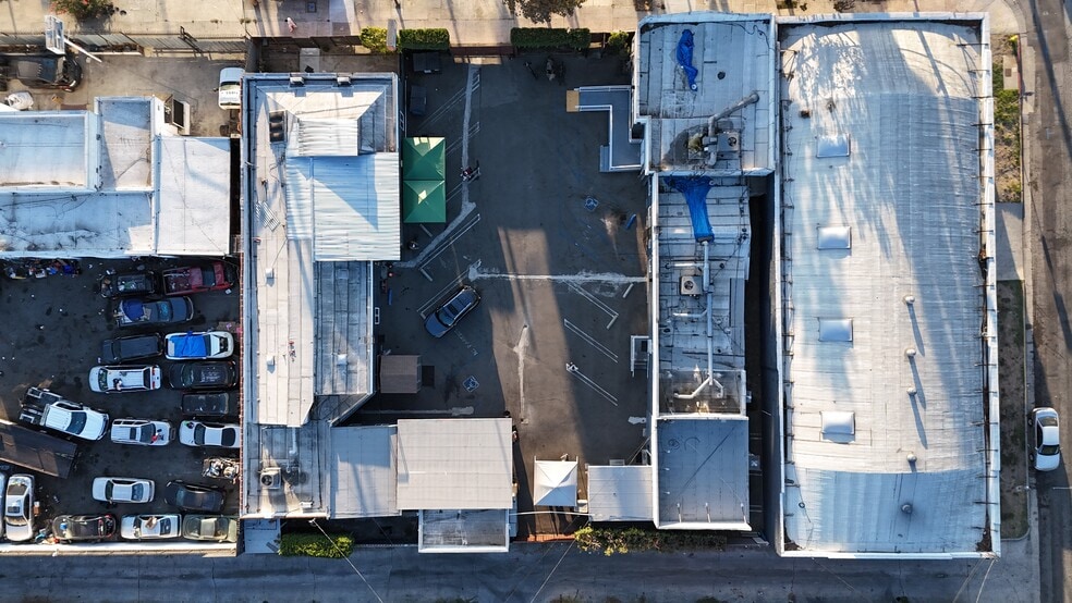 More Photos Of 6006 S Western Ave, Los Angeles Warehouse For Sale