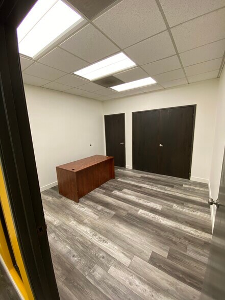 More Photos Of 3505 Cadillac Ave, Costa Mesa Office For Lease