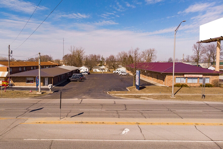 More Photos Of 916 W Coliseum Blvd, Fort Wayne Medical For Lease