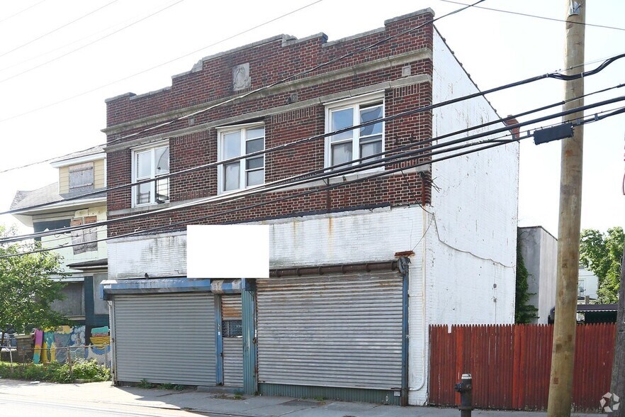 Primary Photo Of 11307 Rockaway Beach Blvd, Neponsit Storefront Retail Residential For Lease