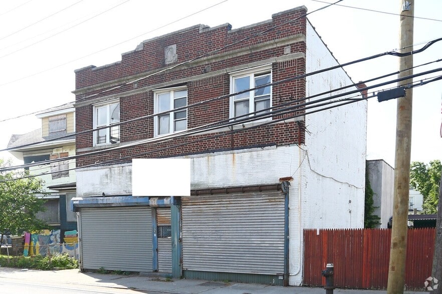 More Photos Of 11307 Rockaway Beach Blvd, Neponsit Storefront Retail Residential For Lease