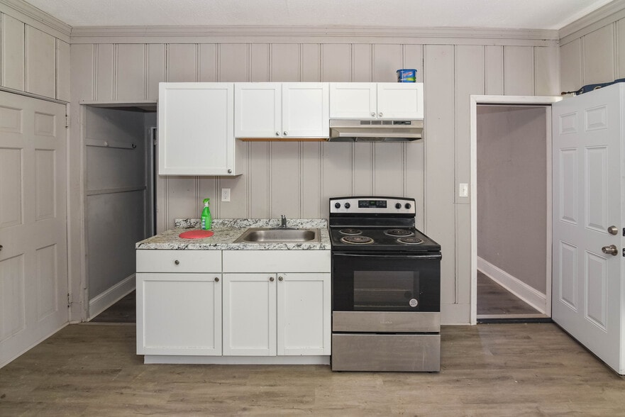 More Photos Of 128 S Philadelphia Blvd, Aberdeen Apartments For Sale