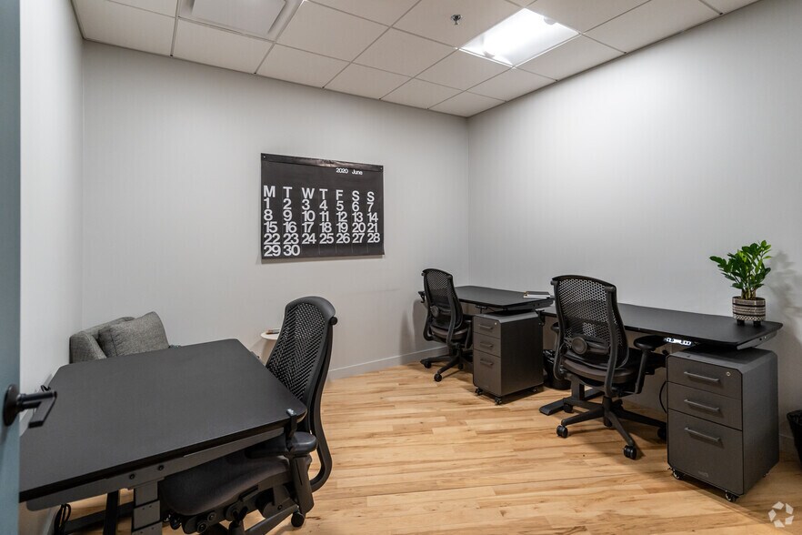 More Photos Of 603 Munger Ave, Dallas Office For Lease