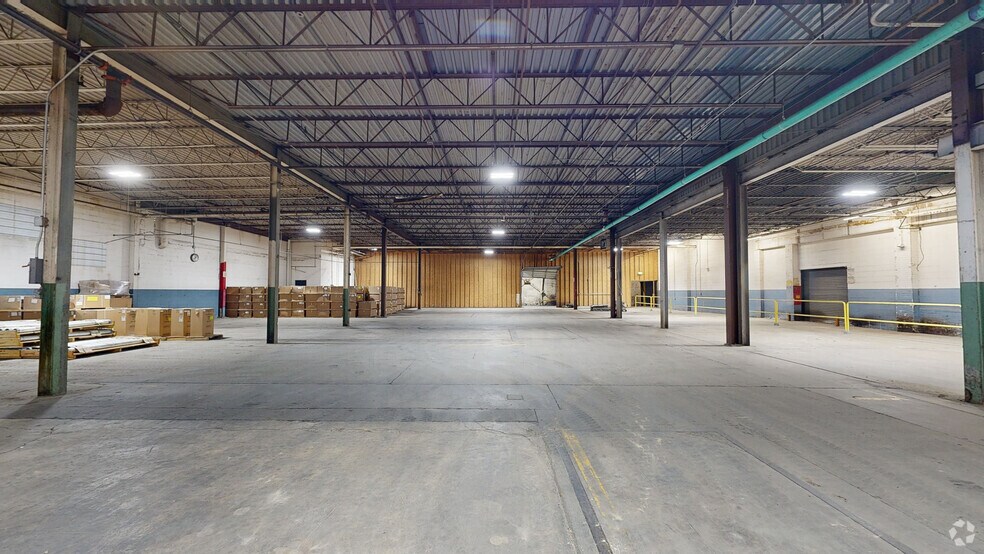 More Photos Of 901 Wayne St, Niles Warehouse For Lease
