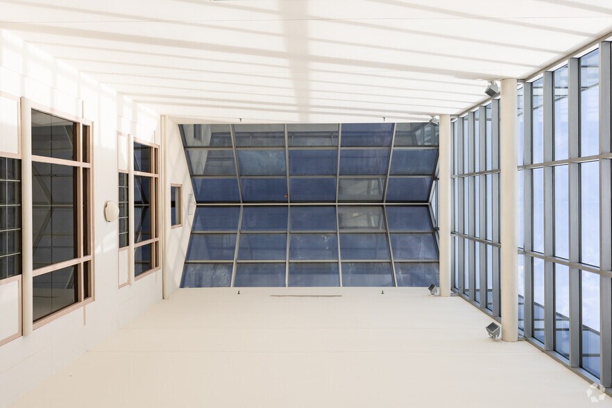 More Photos Of 80 Cottontail Ln, Somerset Office For Sale