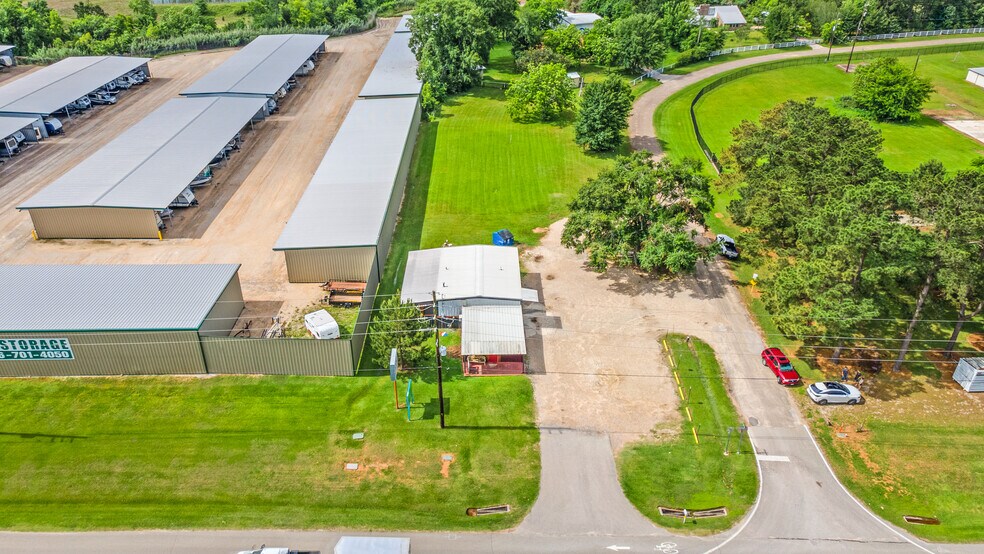 More Photos Of 12097 Fm 830 Rd, Willis Freestanding For Sale