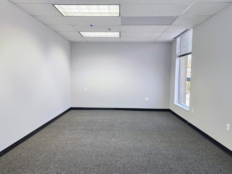 More Photos Of 841 Mountain Ave, Springfield Coworking Space