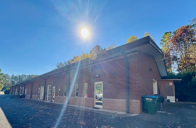 More Photos Of 1135 Four Lakes Dr, Matthews Office For Lease