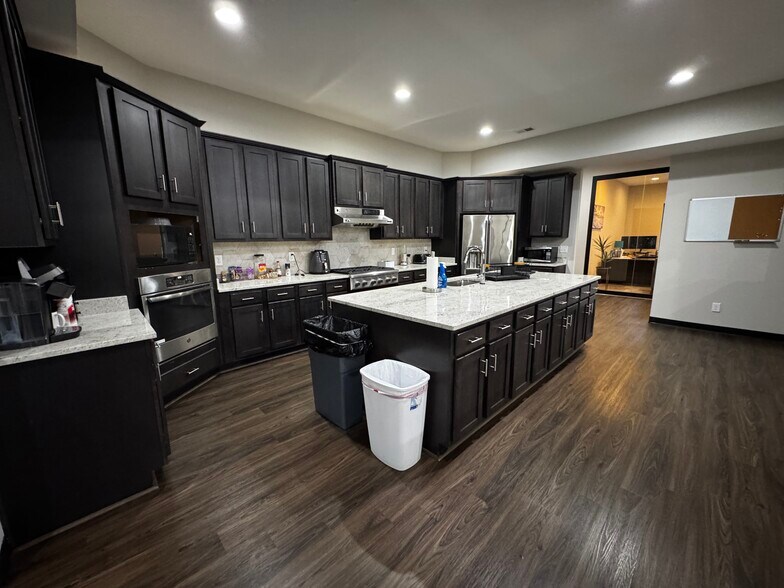 More Photos Of 100 Corporate Blvd, West Columbia Office For Lease