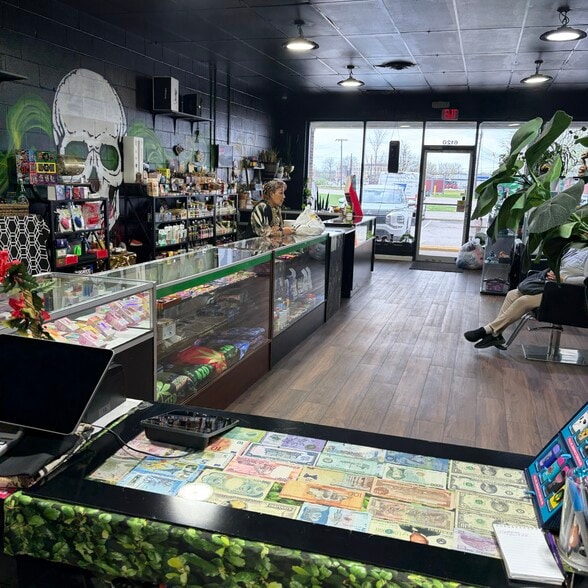 More Photos Of 6124-6150 W 25th St, Indianapolis Unknown For Lease