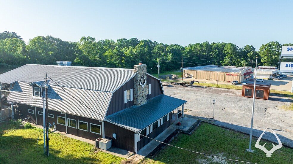 More Photos Of 205 N Wheeler Rd, Colmesneil Office For Sale