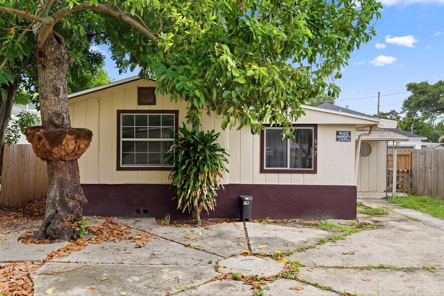 More Photos Of 927 Yale St N, Saint Petersburg Multifamily For Sale