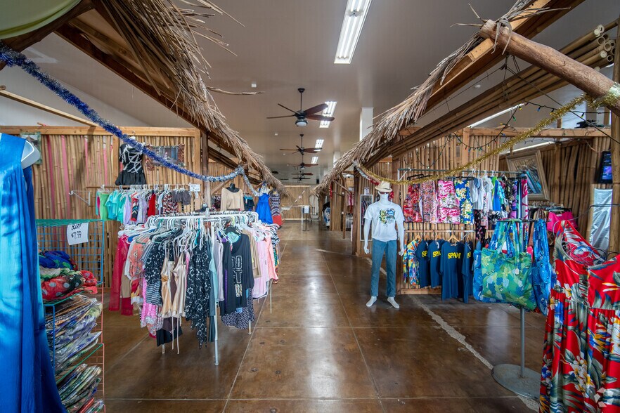 More Photos Of 138 Kamehameha Ave, Hilo Storefront For Sale