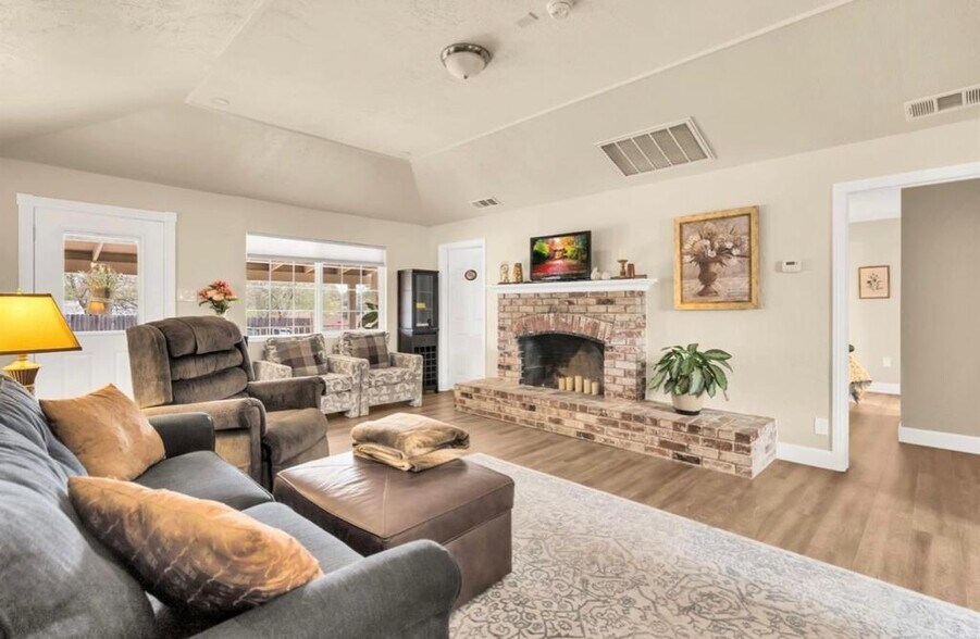 More Photos Of 4919 Hazel Ave, Fair Oaks Assisted Living For Sale